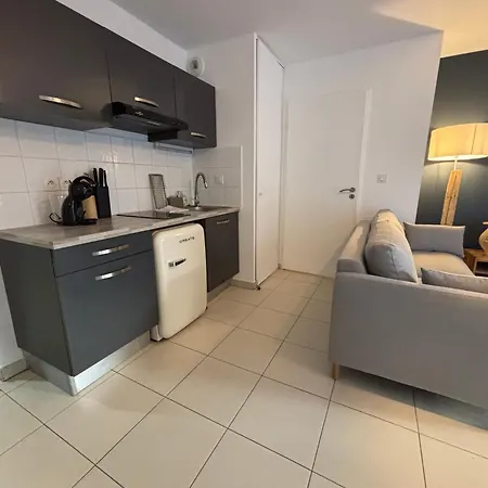 Διαμέρισμα Deux Pieces A - Terrasse, Parking, Wifi - Fr-1-338-633 *