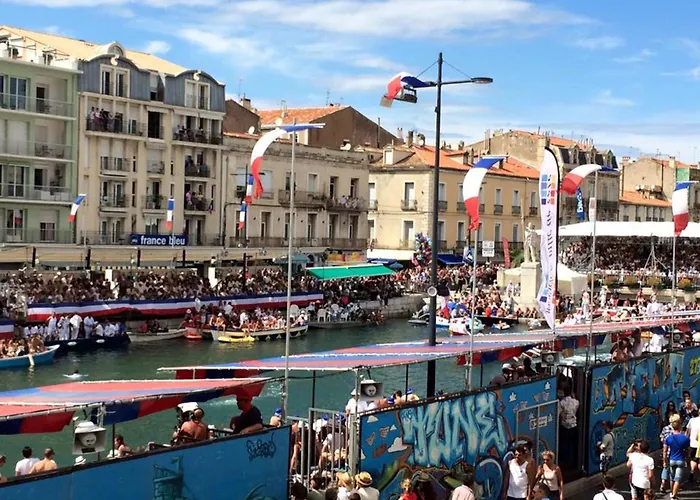 Deux Pièces à - Terrasse, Parking, Wifi - Fr-1-338-633 Apartamento *